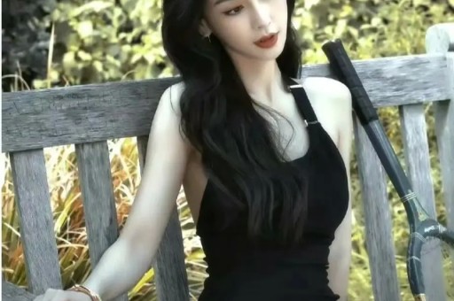 山寨汪小菲和翻版大S直播连麦模拟夫妻间拌嘴还当众要床垫